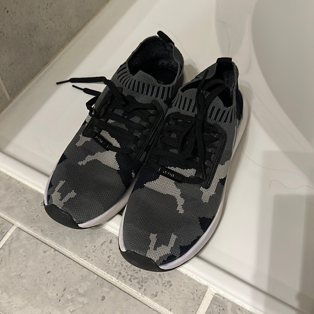 Nautica tennis shoes